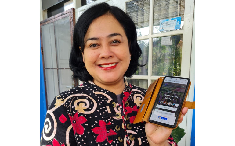 Aplikasi “HANI” Unika Direvitalisasi, Alumni Cukup Legalisasi Dokumen Secara Online – UNIKA
